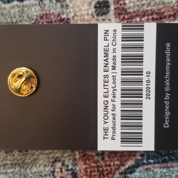 3/$25 Moon and Wolf Enamel Pin - Picture 2 of 2